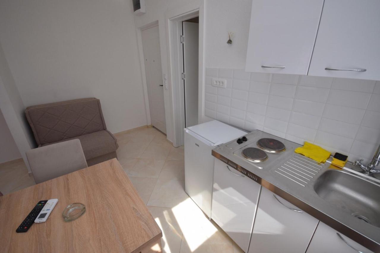 Subotic S Apartmani Risan Exterior photo